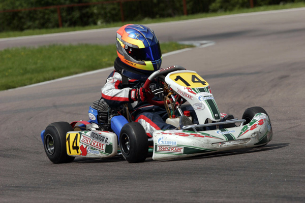 Картинг в Липецке. ULTRA ПОДАРКИ. Купить картинг в Липецке. Попробуйте участие в настоящей гонке и получите порцию незабываемых эмоций. Гонки на картах - это приятно и доступно. Сервис UltraPodarki.ru 8 800 505 95 30. Картинг Липецк, картинг, гонки на картах Липецк, гонки на картах, езда на карте Липецк, езда на карте, купить картинг Липецк, купить картинг, картинг цена Липецк, картинг цена, картинг клуб Липецк, картинг клуб, картинг центр, картинг центр Липецк