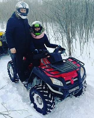 Катание на квадроциклах в Липецке. Сервис Ultra Подарки. Подарочный сертификат на катание на квадроциклах в Липецке. Закажите катание на квадроциклах недорого и наслаждайтесь активным отдыхом с друзьями. Выбирайте живописные маршруты для езды на квадроциклах. Сервис UltraPodarki.ru 8800-505-9530. Катание на квадроциклах, Прокат квадроциклов, езда на квадроцикле, прокат квадроциклов Липецк, катание на квадроциклах Липецк, Катание на квадроциклах зимой, Катание на квадроциклах летом, Сертификат на катание на квадроциклах 

