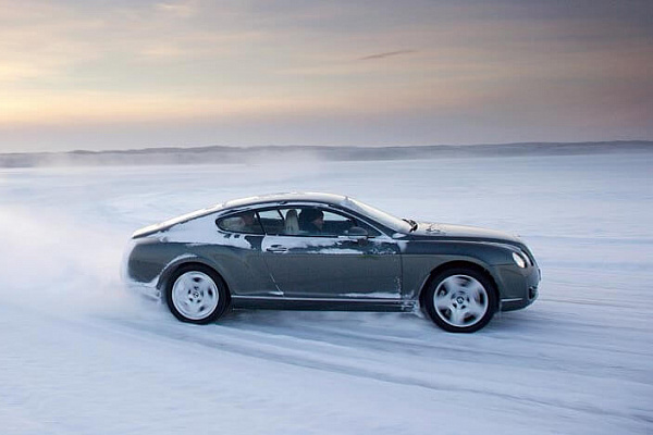 Контраварийное вождение в Липецке. Ultra Подарки. Купить уроки контраварийного вождения в Липецке. Научитесь водить машину в любых условиях! Сервис UltraPodarki.ru 8 800 505 95 30. Контраварийное вождение Липецк, контраварийное вождение, экстремальное вождение Липецк, экстремальное вождение, обучение вождению Липецк, обучение вождению, вождение Липецк, вождение,  курс вождения Липецк, курс вождения, курсы экстремальное вождения Липецк, курсы экстремального вождения, обучение в автошколе Липецк, обучение в автошколе