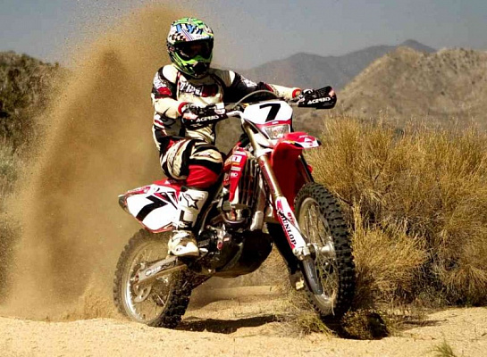 Катание на мотоцикле в Липецке. ULTRA ПОДАРКИ. Купить катание на мотоцикле в Липецке. Попробовав езду на мотоциклах, вы получите порцию адреналина и невероятные эмоции. Сервис: UltraPodarki.ru 8 800 505 95 30.. Катание на мотоцикле в Липецке, прокат мотоциклов Липецк, катание на мотоциклах, прокат мотоцикла, езда на мотоцикле Липецк, езда на мотоцикле, мотопрогулка Липецк, мотопрогулка, поездки на байке, личный мотоцикл, катание на мотоцикле, мотоциклетный шлем, увлечение поездками на мотоцикле, пристрастие к мотоциклам, сертификат на поездку на мотоцикле, прокатиться на мотоцикле, мото-транспорт, мото-треки, мото-поездки, езда на мотоцикле в Липецке, катание на мотоцикле в Липецке, мотоклуб в Липецке
