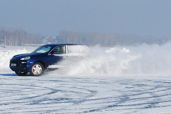 Контраварийное вождение в Липецке. Ultra Подарки. Купить уроки контраварийного вождения в Липецке. Научитесь водить машину в любых условиях! Сервис UltraPodarki.ru 8 800 505 95 30. Контраварийное вождение Липецк, контраварийное вождение, экстремальное вождение Липецк, экстремальное вождение, обучение вождению Липецк, обучение вождению, вождение Липецк, вождение,  курс вождения Липецк, курс вождения, курсы экстремальное вождения Липецк, курсы экстремального вождения, обучение в автошколе Липецк, обучение в автошколе