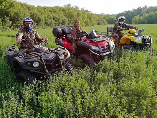 Катание на квадроциклах в Липецке. Сервис Ultra Подарки. Подарочный сертификат на катание на квадроциклах в Липецке. Закажите катание на квадроциклах недорого и наслаждайтесь активным отдыхом с друзьями. Выбирайте живописные маршруты для езды на квадроциклах. Сервис UltraPodarki.ru 8800-505-9530. Катание на квадроциклах, Прокат квадроциклов, езда на квадроцикле, прокат квадроциклов Липецк, катание на квадроциклах Липецк, Катание на квадроциклах зимой, Катание на квадроциклах летом, Сертификат на катание на квадроциклах 

