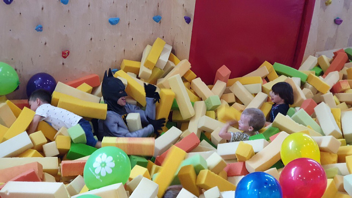  Батутный центр в Липецке. Сервис Ultra Подарки. Купить подарочный сертификат в батутный центр, попробуйте прыжки на батуте в Липецке. Сервис UltraPodarki.ru 8 (800) 555 95-30.. Батутный центр , батутный центр, батутный центр цены, батутный центр в Липецке,  батутный парк, батут прыгать, прыжки +на батуте, батут Липецк, батут спорт