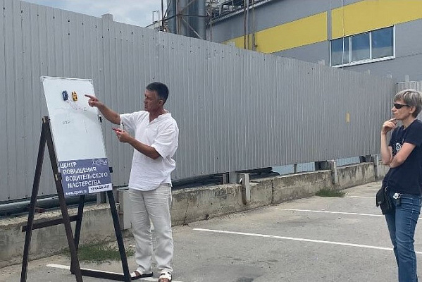 Контраварийное вождение в Липецке. Ultra Подарки. Купить уроки контраварийного вождения в Липецке. Научитесь водить машину в любых условиях! Сервис UltraPodarki.ru 8 800 505 95 30. Контраварийное вождение Липецк, контраварийное вождение, экстремальное вождение Липецк, экстремальное вождение, обучение вождению Липецк, обучение вождению, вождение Липецк, вождение,  курс вождения Липецк, курс вождения, курсы экстремальное вождения Липецк, курсы экстремального вождения, обучение в автошколе Липецк, обучение в автошколе