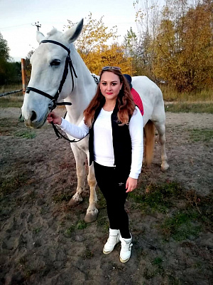 Конная прогулка в Липецке. Подарочные сертификаты Ultra Подарки. Купить оригинальный подарок или подарочный сертификат на Конная прогулка в Липецке. Сервис UltraPodarki.ru 8-800-505-9530. Катание на лошадях, Прогулка на лошади, Прогулка на лошадях для двоих, Конная прогулка, конный клуб, Конный клуб Гиппа, конная прогулка, конная прогулка в Липецке