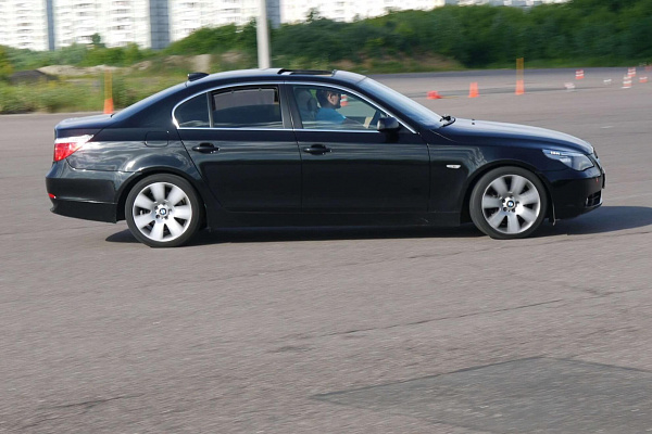 Контраварийное вождение в Липецке. Ultra Подарки. Купить уроки контраварийного вождения в Липецке. Научитесь водить машину в любых условиях! Сервис UltraPodarki.ru 8 800 505 95 30. Контраварийное вождение Липецк, контраварийное вождение, экстремальное вождение Липецк, экстремальное вождение, обучение вождению Липецк, обучение вождению, вождение Липецк, вождение,  курс вождения Липецк, курс вождения, курсы экстремальное вождения Липецк, курсы экстремального вождения, обучение в автошколе Липецк, обучение в автошколе